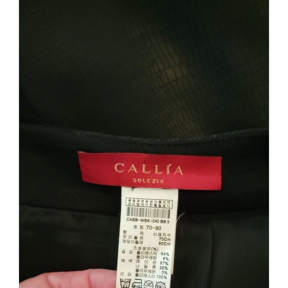 Callia Solezia Black Pencil Skirt With Ruffle Waistband & Back Zip Closure - Picture 3 of 3